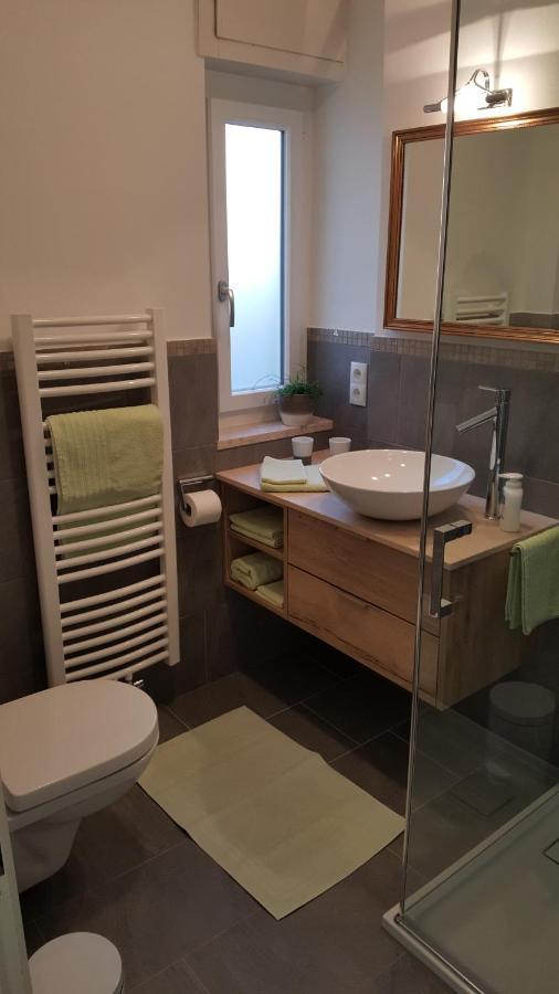 Viadolcevita - Gruene Gaestewohnung ラナ エクステリア 写真